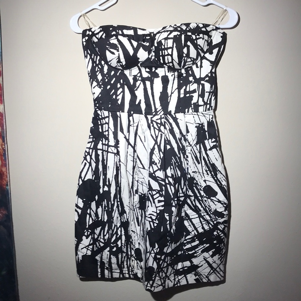 Forever 21 Black and White Halter Dress